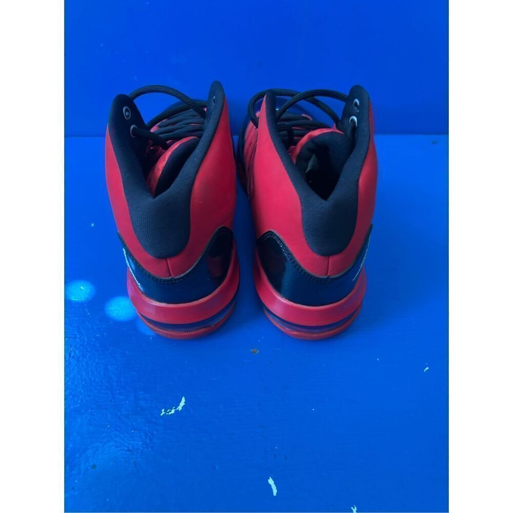 Nike Air Jordan Max Aura Mens Shoes Size 5Y Boys Sneakers Black Red CU4930-600 - Picture 4 of 6